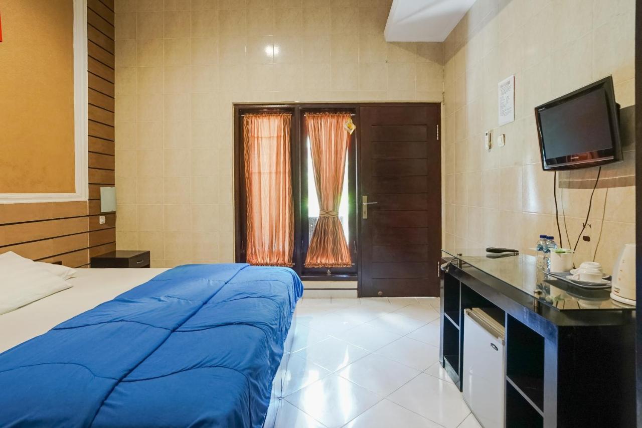 Denays Guesthouse Jimbaran Экстерьер фото