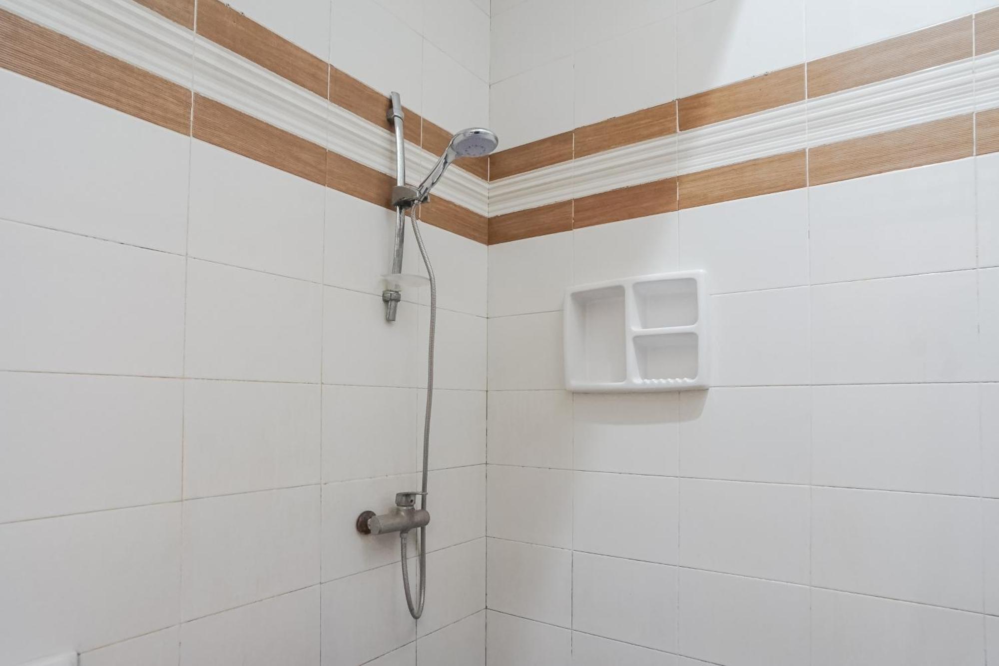 Denays Guesthouse Jimbaran Экстерьер фото
