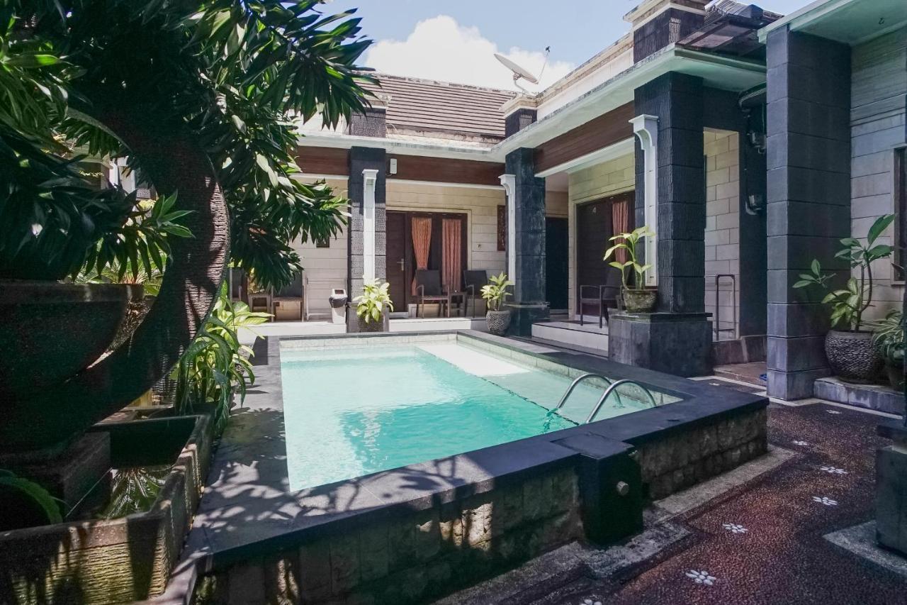 Denays Guesthouse Jimbaran Экстерьер фото